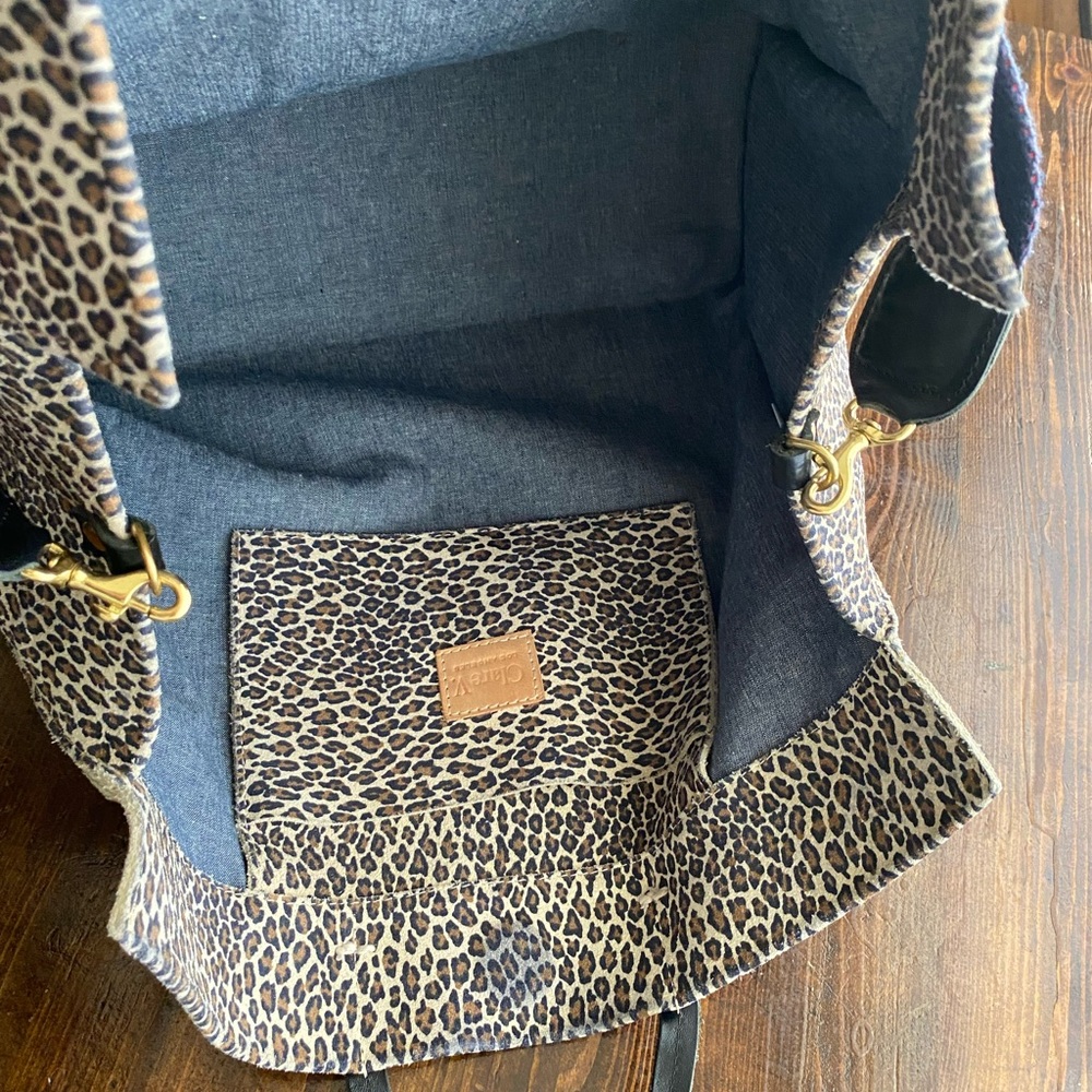 SOLD - CLARE V leopard cheetah suede leather tote bag with detachable strap. - Picture 9 of 13
